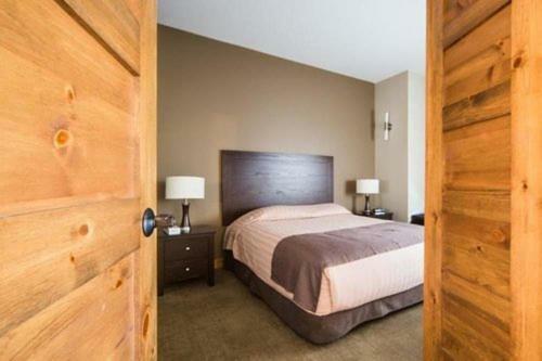 Marble Inn Resort Steady Brook Экстерьер фото